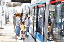 İzmir Tramvayı ilk günden bu yana 35 milyon yolcu taşırken, toplam 2.7 milyon km yol aldı. Bir başka ifadeyle dünyanın etrafını 67 kez dolaşmış oldu.