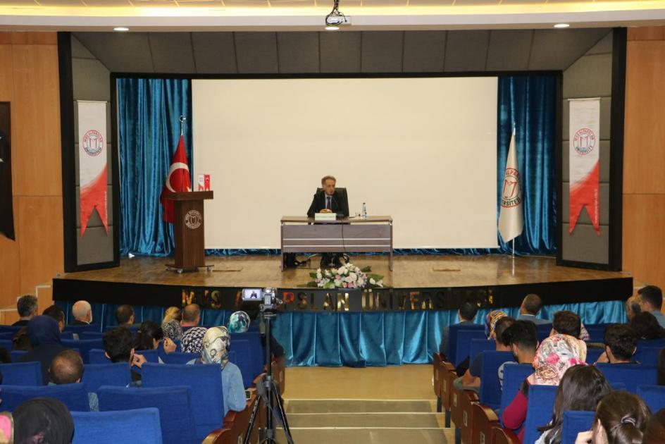 Akademisyenlere Berat Takdim Töreni Düzenlendi. Resim 15.