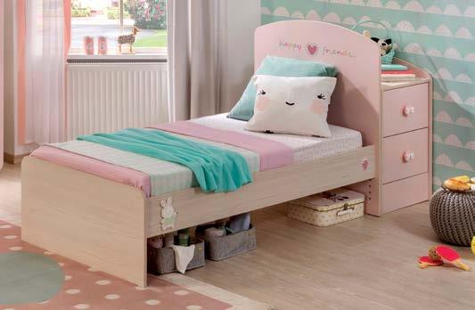 You may pick up and put your baby in the bed easily thanks to the