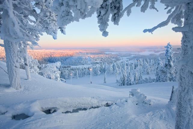 Peki, farklı toplumlar tarafından farklı isimlerle anılan bu ışıkların Latince bilimsel adı olan Aurora Borealis ne anlama geliyor ve bu ismi ilk kullanan kimdir?