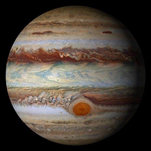 Jüpiter Güneş sisteminin 5. Sıradaki gezegenidir ve dünyadan bakılınca en parlak 4. Gök cismidir.