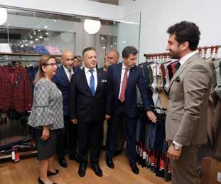 Ticaret Bakanı Ruhsar Pekcan ve TİM Başkanı İsmail Gülle, Türkiye Maarif Vakfı nın New Jersey de hizmet verecek Maarif Okulu nun açılışına katıldı.