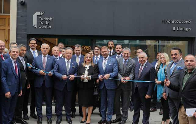 DOĞU-BATI Londra ya 2'nci TTM açıldı Londra daki Seramik TTM, Ticaret Bakanı Ruhsar Pekcan, TİM Başkanı İsmail Gülle ve davetlilerin katıldığı törenle hizmete açıldı.