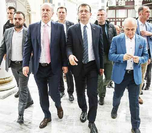 E krem İmamoğlu, Cuma namazı çıkışı açıklama yaptı. İmamoğlu na CHP nin 24 Haziran Cumhurbaşkanlığı seçimlerindeki Cumhurbaşkanı adayı Muharrem İnce de eşlik etti.