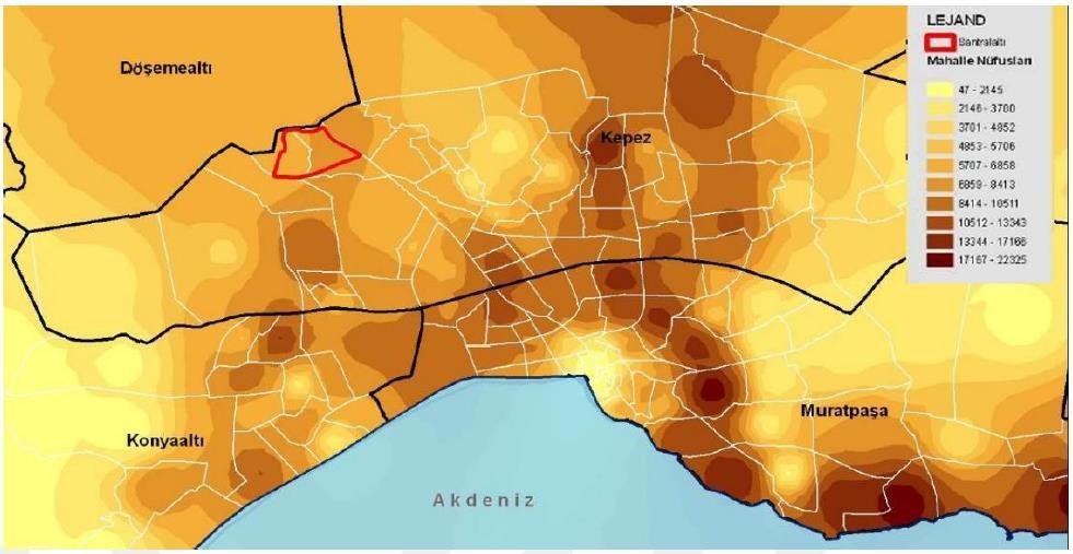 Antalya ili 2018 yılı sonu itibariyle 2.426.356 kişi olan büyüklüğü itibariyle Türkiye nüfusunun % 2.96 sını oluşturmaktadır. 20.177 km2 lik yüzölçümü ile Ülke yüzölçümünün % 2.