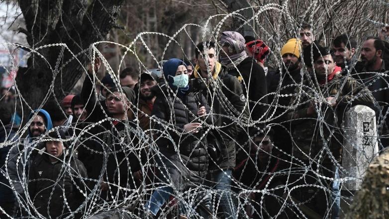 tüm yeni düzensiz göçmenler Türkiye'ye iade edilecek.