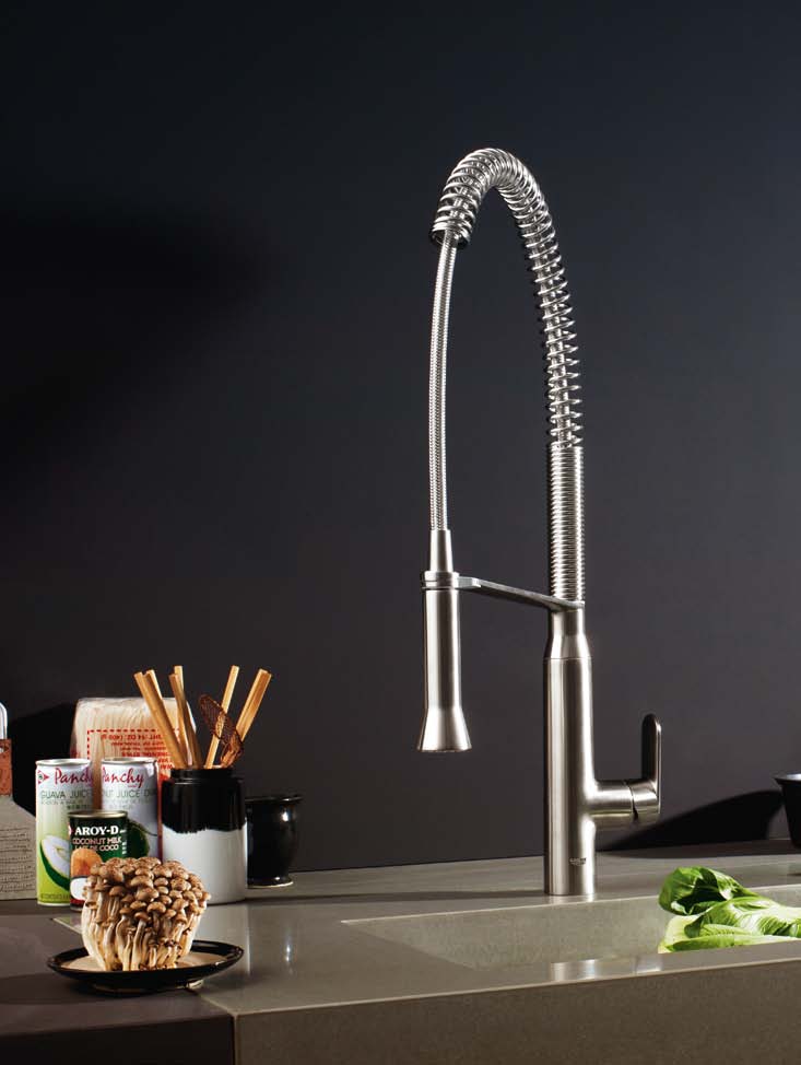 Pure Freude an Wasser. GROHE Care www.grohe.