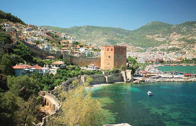 3. ALANYA* 1. Tarihçesi A L T I N C I Alanya nın iskânı tarih öncesinden başlar. Yerli halk ile Truva savaşından kaçanlar kaynaşarak yöre halkını oluşturmuştur.