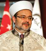 B A Ş M A K A L E Prof. Dr. Mehmet Görmez Diyanet İşleri Başkanı Çanakkale nin Anlattığı Savaş Ahlakı İNSANIN en acı tecrübelerinden, insanlığın en ağır imtihan alanlarından birisi savaştır.