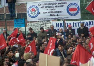 Bakan, maaş promosyonlarıyla ilgili bir genelge yayımlayarak konuyu eğitim çalışanları lehine düzenleyeceklerini bildirdi. Ak Parti Milletvekili Prof.