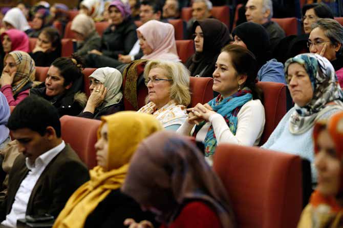 BAŞKANDAN KAGEM mız bir şey değil. Hakikat yolunda olmamız gereken bir şeydir. Biz ne kadar çaba gösterirsek gösterelim biz hakikatin sahibi olamayız.