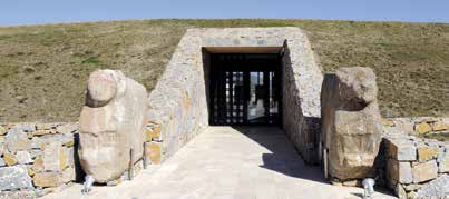 Kalehöyük ün kendi formundan esinlenen bir projeyle höyük müze olarak inşa edilen yapı, ziyaretçilerin hem buluntuları, hem de kazı yöntemlerini görmesini sağlayacak biçimde şekillendirilmiş.