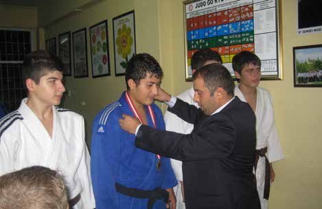 bünyesinde düzenlenen judo