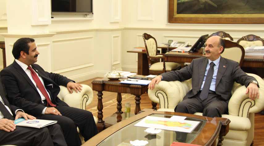 SAĞLIK-SEN 45 Sağlık-Sen, Taleplerini Bakan Müezzinoğlu na İletti Sağlık-Sen Genel Başkanı Metin Memiş, Sağlık Bakanı Dr. Mehmet Müezzinoğlu nu ziyaret etti.