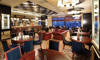 BARLAR Lobby Bar Otelimizin lobbyesinde bulunan barımızda sıcak, soğuk, yerli ve yabacı içecekleri piyano eşliğinde sunuyoruz.