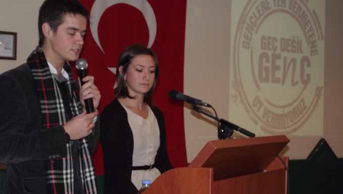 27 Her Meclise Bir Gençlik Temsilcisi ve Geç Değil Genç gibi kampanyalarla Türkiye nin 81 ilinde gençlik hakları savunuculuğu hedefinde çalışmalar gerçekleştirmiştir.