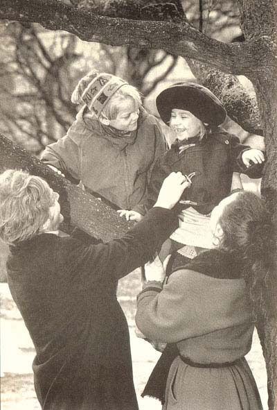 Çocuğunuza mümkün olduğu kadar çok zaman ayırın. Çocuğunuzla oynamak, kendisini dinlemek ve bazı şeyleri izah etmek elbette zaman alır.