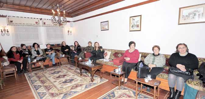 Konser sonunda bir konuşma yapan Yunus Keleş, 2005 yılında kurulan koronun amatör kişilerden oluşmasına rağmen profesyonel olarak çalıştığını ve çok başarılı konserler verdiğini, her yıl bu