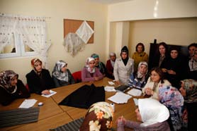 24 30 Mart 2012 25 2 Nisan 2012 26 10 Nisan 2012 Tüm Yönleriyle Boşanma Çalıştayı Diyarbakır da yapıldı. Aile Yapısı Araştırması açıklandı. Kadına yönelik şiddet jandarma okullarına ders oldu.