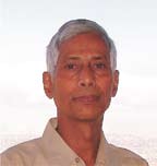 Gurudev Shreesadhak Satyam 13 Eylül 1949-10 Kasım 2009 YALNIZLIK ve ÖZ-FARKINDALIK Yalnız olan kişiler cesur, başkalarından beklenti içinde olanlarsa zayıftır.