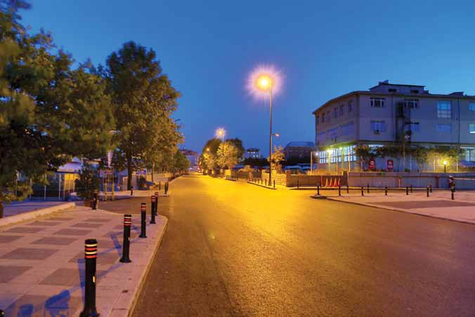 YENiDENÜMRANiYE prestij cadde Ümraniye nin Çehresi Değişmeye Devam Ediyor Yenilenen Siteyolu Caddesi Altyapı ve üstyapı alanında yapılan çalışmalarla Ümraniye nin çehresini değiştiren Ümraniye