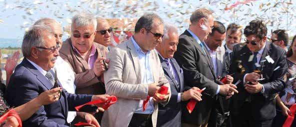 Büyükşehir sınırlarına Sulu Tarımla yeni dahil olan tüm ilçelerde sulama göleti inşaatlarına hız veren Büyükşehir Belediyesi, İznik in Tacir ve Orhaneli nin Topuk Mahallesi ne sulama göleti