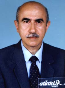 PROF.DR.NASUHİ BURSAL Prof.Dr. Nasuhi BURSAL 28.01.1923 tarihinde İştanbul da doğmuştur.1942 yılında İstanbul Alman Lisesini bitirdikten sonra 1944 yılında girdiği İ.Ü.
