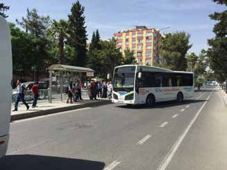 Şanlıurfa BRT Yol Güvenliği ve Erişilebilirlik İnceleme Raporu 25 emniyet şeridi ve babalarla işaretlenmelidir.