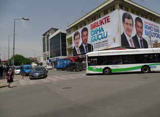 Şanlıurfa BRT Yol Güvenliği ve Erişilebilirlik İnceleme Raporu 33 Öneri 12 Eylül Caddesi nin Balıklı Göl ile birleşimi daraltılarak motorlu yol kullanıcı türünün operasyonel hızlarını düşürmek ve