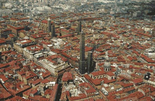 Kent Merkezi, Bologna Piazza