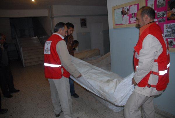 S DOĞU NDOU S Tarih: 03.05.2010 tkisi:1 hafta süren aşırı yağışlar sonucunda, ğrı ili Merkez ilçe, Diyadin ve Doğubayazıt ilçelerinde su baskınları meydana gelmiştir. Kent merkezinde 1.