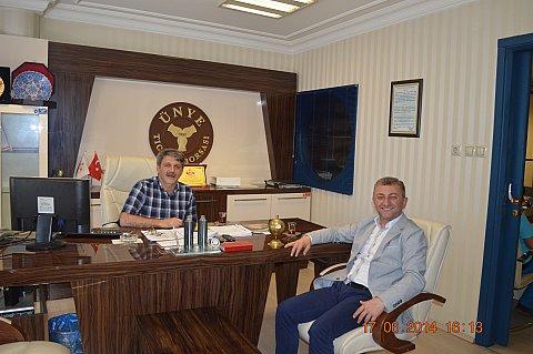g) 13.05.2014 tarihinde Türk Kadınlar Birliği Ünye Şubesi Başkanı Eczacı Neşe TİYALOĞLU ve beraberindeki heyet Borsamızı ziyaret ederek Başkanımız Mustafa USLU ile görüştüler.