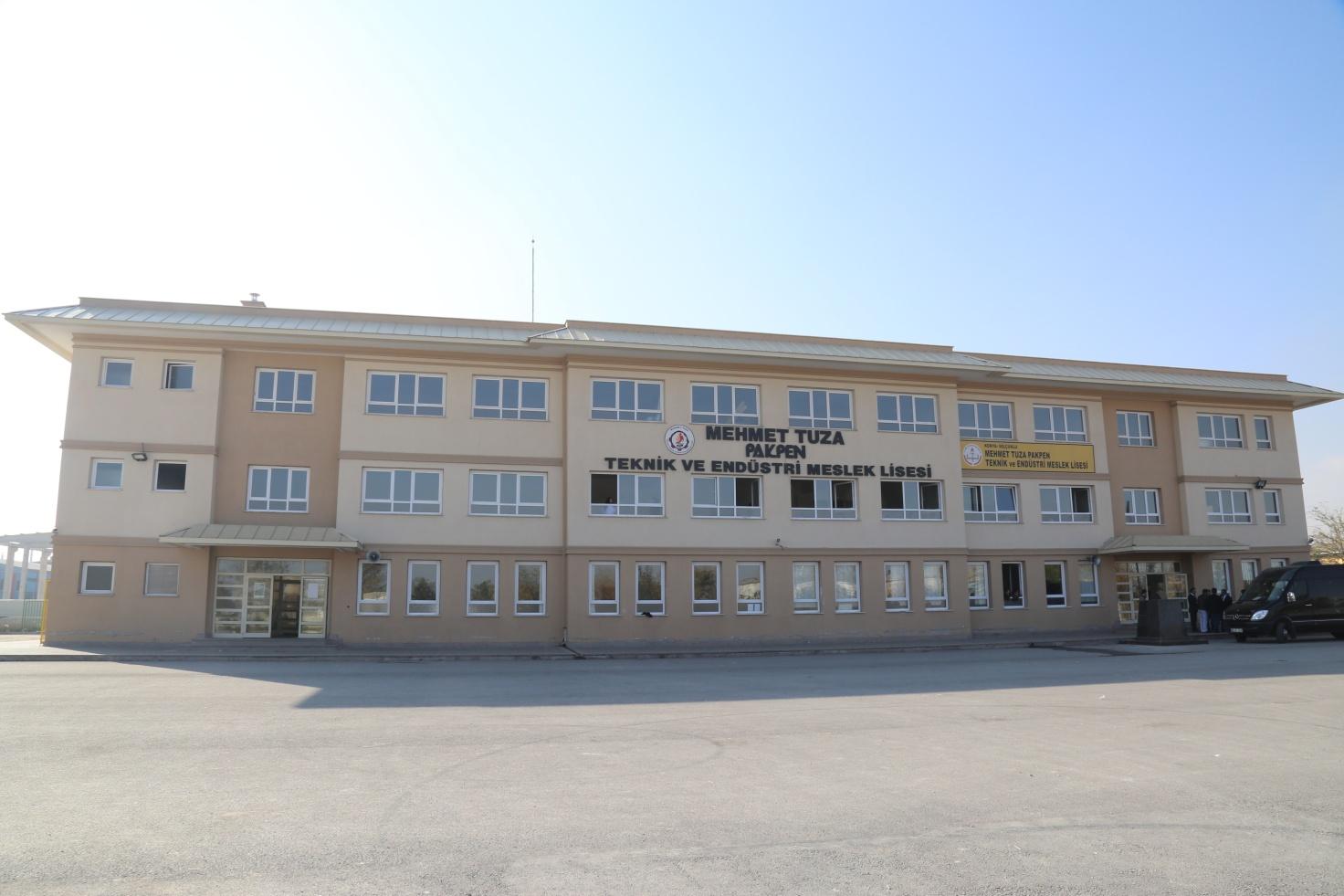 KOS BÖLGESİ MESLEK LİSESİ ZİYARETİ (18 KASIM 2014) Pakpen A. Ş. Tarafından inşa edilen meslek lisesi Milli Eğitim Bakanlığı na devredilmiştir.