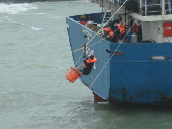 4. TAHLİSİYE (CAN KURTARMA) HİZMETLERİ Denizlerde arama ve can kurtarma hizmetleri vermek, kuruluş ana statüsünde belirtilen görevlerden biridir.