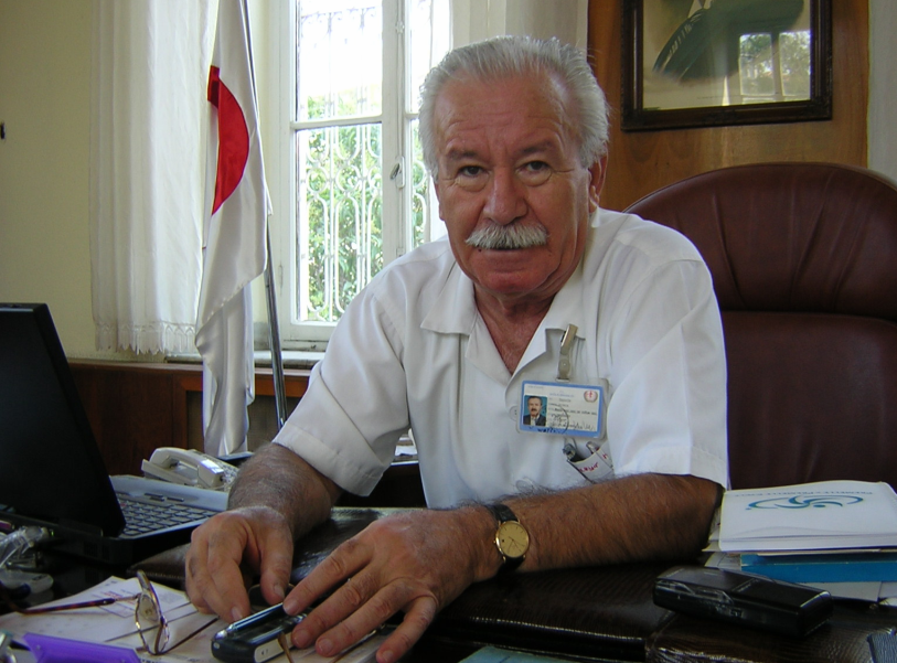 Aile Planlaması Kliniğimiz ve Üzeyir Ağabey Dr. Dilek Akşit Ünver Sene 1983. Hayatımda önemli kapıları açacak iki olay gerçekleşti. Birincisi, ben tıp fakültesinden mezun oldum.