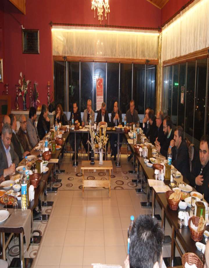 YILSONU TOPLANTISI Akşehir Ticaret ve Sanayi Odası Meclis Üyeleri, Yönetim Kurulu ve Odamız Personelinin katıldığı 2014 yıl sonu toplantısında Yön. Kur. Başk.