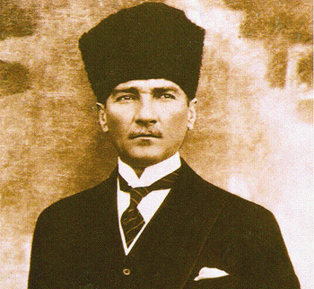 97 35- Herhalde devletin, siyasal ve fikri konularda olduğu gibi bazı ekonomik işlerde de düzenleyiciliği ilke olarak kabul etmek uygun görülmelidir Atatürk ün bu sözü daha çok hangi ilkeyle