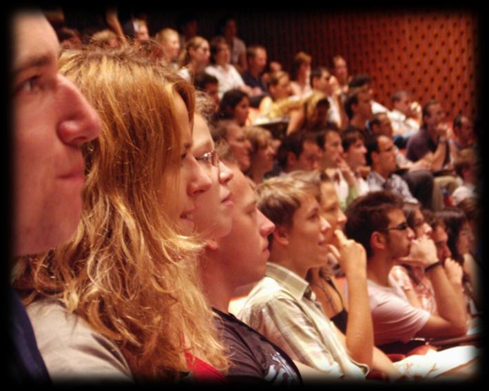 ARAġTIRMA MERKEZLERĠ Koç Üniversitesi, belirli alanlarda bilimsel ve uygulamalı çalışmalar yapmak, politikalar önermek ve akademik birikimi, sosyal, ekonomik ve hukuki alanlarda topluma aktarmak