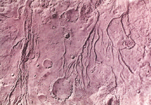 Bu, yeterli miktarlarda atmosfer ve su oluşuncaya değin sürecek. Yukarıda değindiğimiz olumsuzluklara karşın, Mars, ikinci bir yerleşim yeri olmada en kuvvetli aday olarak görünüyor.