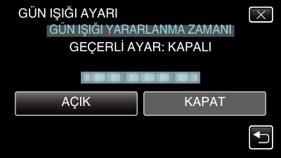 Başlarken Seyahat Ederken Saatin Yerel Saate Ayarlanması SAAT AYARI nın BÖLGE AYARI nda nereye seyahat edeceğini seçip tarih ve saat gösterimini yerel saate değiştirin Geziden döndükten sonra bölge