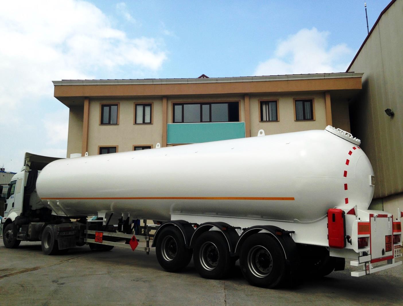 LPG Semi Treyler ISISAN 45 m 3 LPG Semi Treyler İmalatçı Firma ISISAN Üretim tarihi 1996 Kapasite (m 3 ) 45.