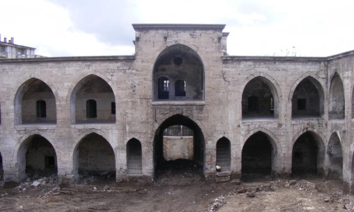 Behrampaşa Hanı Restorasyon Projesi (2011) Mal Sahibi : Vakıflar Genel Müdürlüğü (Kiracı:Sivas Belediyesi ) Yapı : MS 1576 yılında Osmanlı paşası Sağır Behram Paşa tarafından yaptırılmış han
