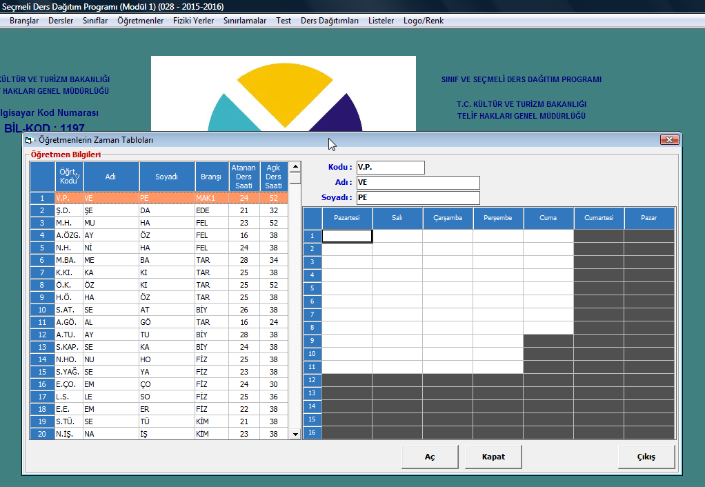 İlgili öğretmeni seçerek zaman tablosunu değiştirebilirsiniz. Herhangi bir kayıt tuşu yoktur. Yaptığınız her değişiklik otomatik olarak kaydedilir.