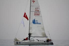 2011 yılında Ġ-Marine sponsorluğunda Ġ-Marine Ġ.T.Ü. Yelken adıyla platu 25 teknesiyle IRC4 sınıfında Ġ.Y.K Trofesini ve TAYK Sonbahar Kupasını birinci, TAYK Trofesini de ikinci Sırada tamamlamıģ, ve 43.