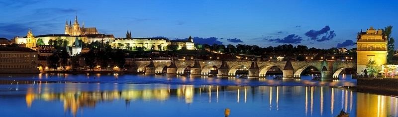 Prag Çek Cumhuriyeti, Avrupa'nın merkezinde yer alır. Prag, Çek Cumhuriyeti'nin başkenti ve en kalabalık şehridir.