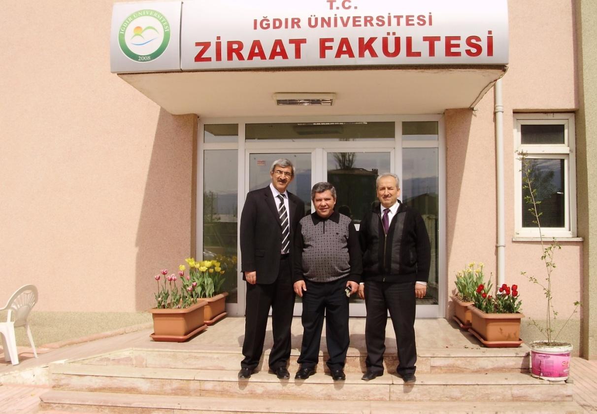 Fitopatoloji Anabilim Dalı 3 Tarım Ekonomisi Bölümü Tarım İşletmeciliği Anabilim Dalı Tarım Politikası ve Yayım Anabilim Dalı 4 Tarla Bitkileri Bölümü Tarla Bitkileri Anabilim Dalı 5 Tarım Makineleri