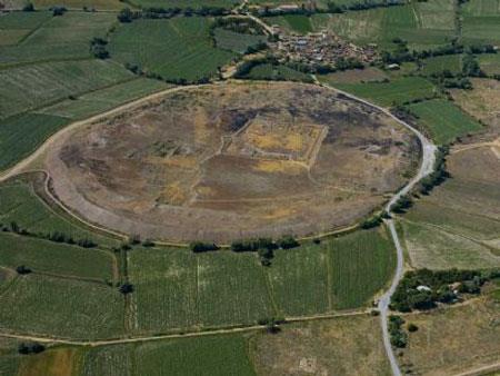 Kayseri Tarihi One of the first known residences of Kayseri is Kültepe which was founded in Early Bronze Age.