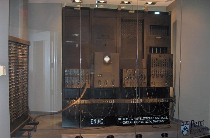 ENIAC dan Kareler ENIAC ın parçaları şu anda Washington da ki Amerikan Ulusal