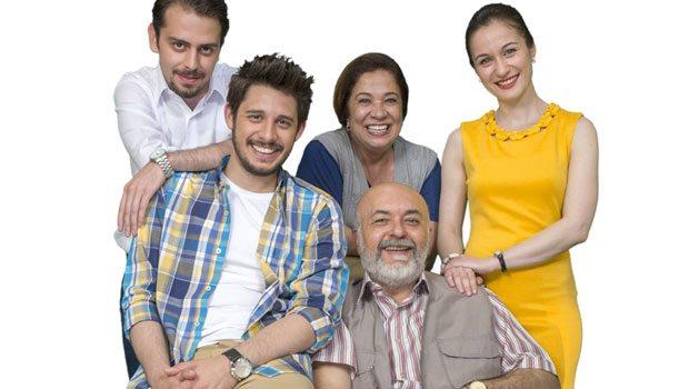 TRT Dizisi Başlıyor Güney Kore dizisi olan What Happens To My Family' dizisinden uyarlanan 'Baba Candır' dizisi 2 Ağustos Pazar akşamı saat 20.00 da TRT 1 ekranlarında yayın hayatına başlayacak.