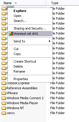 11.3. Windows Gezgini'nde Tarama Bilgisayarın tümünde ya da seçilen bölümlerinde gerçekleştirilen öntanımlı taramaların yanı sıra AVG 9 Internet Security, doğrudan Windows Gezgini ortamında bulunan